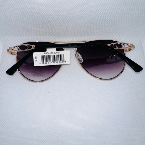 New Oscar De La Renta Sunglasses